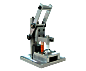 Punch out machine for Lithium metal